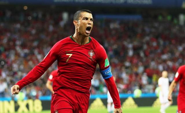 开云体育-C罗在切尔西比赛中重返赛场，险胜引发热议！赛场气氛高涨的简单介绍